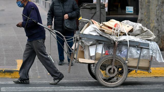 Suben los índices de pobreza e indigencia en Mendoza.