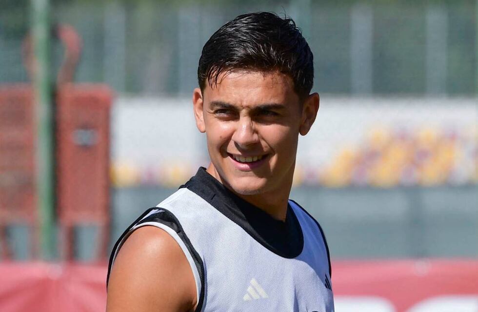 Paulo Dybala reapareció en redes: cuánto sale la campera que usó y ya es furor en Italia