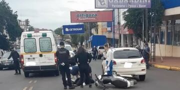 Accidente vial en Posadas dejó a una mujer lesionada.