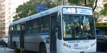 El violento hecho se dio en la línea 49, de San Justo.