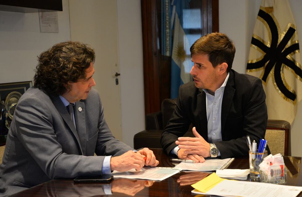 Leo Viotti celebró un acuerdo de colaboración con la Universidad Tecnológica Nacional de Buenos Aires