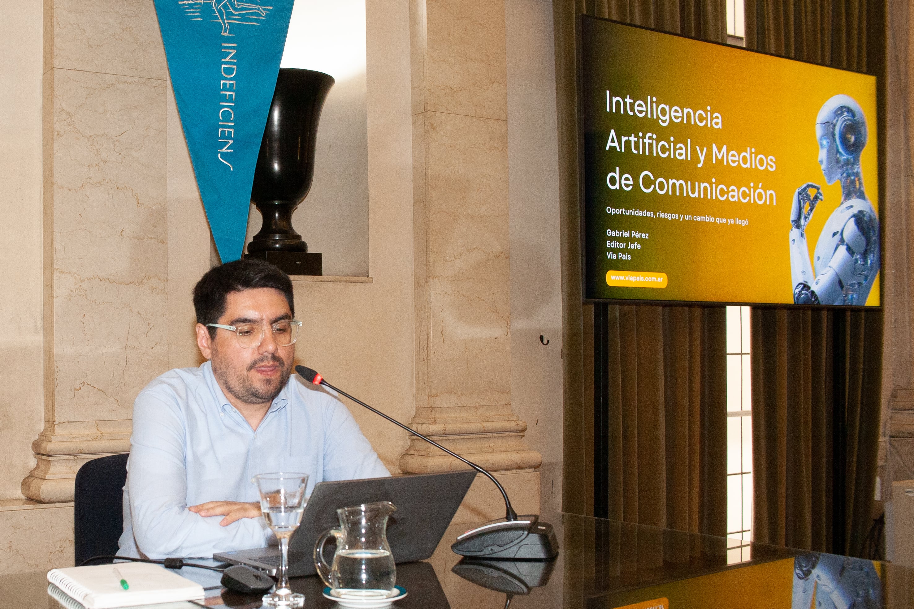 Cinco años de Vía Paraná: capacitación sobre comunicación inteligente e inteligencia artificial en la UNL