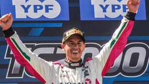 Leonel Pernía es tricampeón del TC2000, tras ganar con García los 200 Km de Buenos Aires.