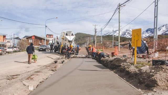 Obras: continúa la construcción de la bicisenda Pensar Malvinas