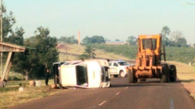 Itacaruaré: una camioneta despistó sobre la ruta N°2 y sus ocupantes resultaron ilesos