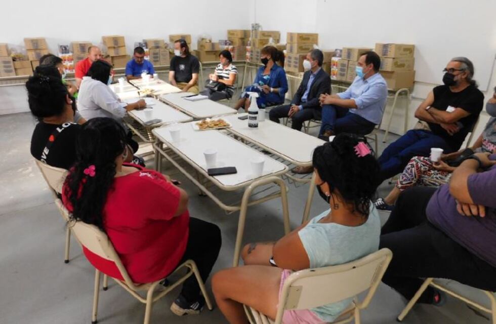 Reunión de referentes de comedores y merenderos con Bernarte