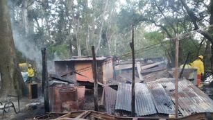 Incendio forestal en la zona rural de Arroyito
