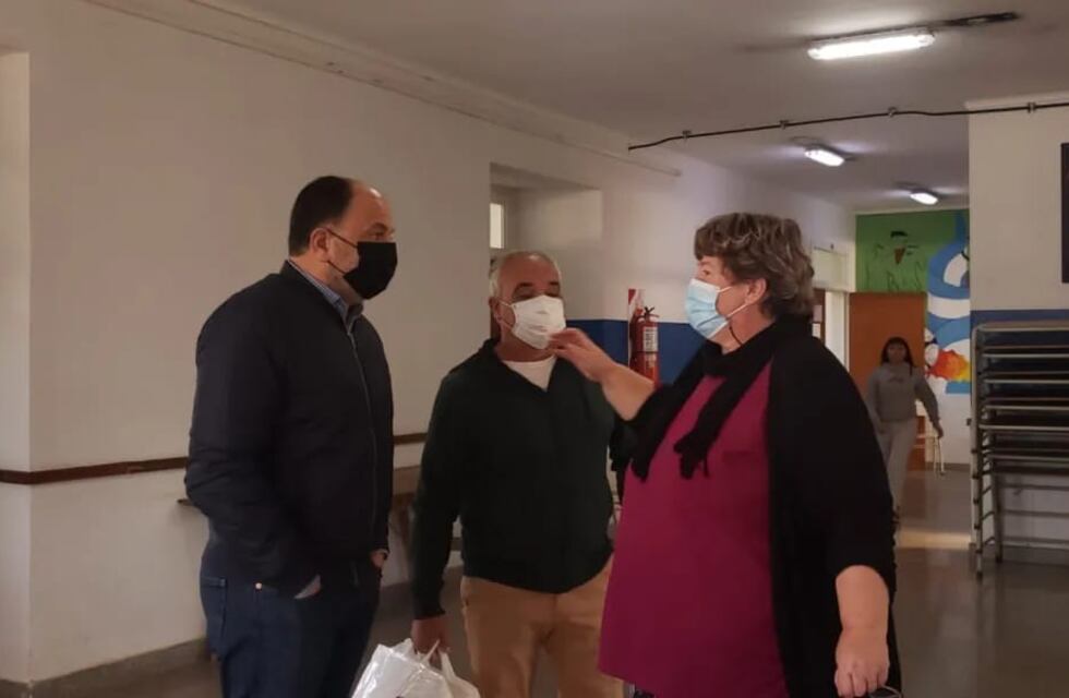 Visita de Pablo Garate a la Escuela Secundaria Nº 3