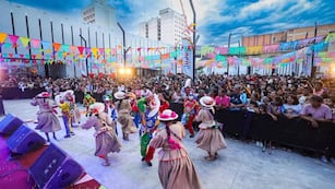 Gran cantidad de público dio marco a la presentación de las diferentes expresiones que celebran la festividad del carnaval en Jujuy.