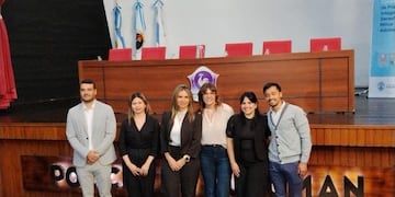 El curso incluyó la participación de jueces, equipos de salud mental y el 911, con un enfoque en el primer contacto policial.