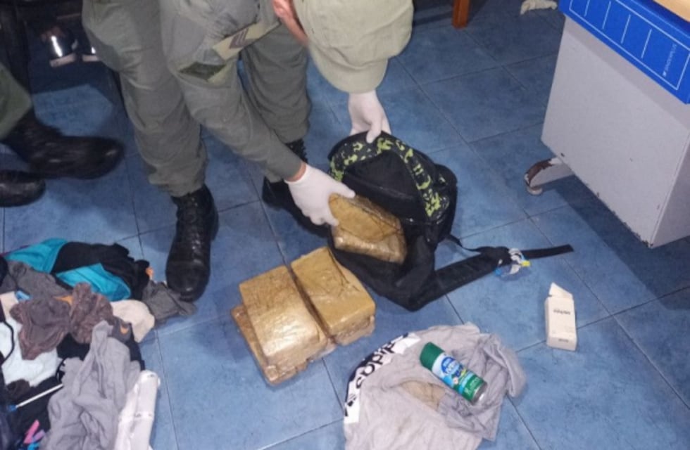 Interceptan micro que transportaba marihuana: habría salido de Misiones