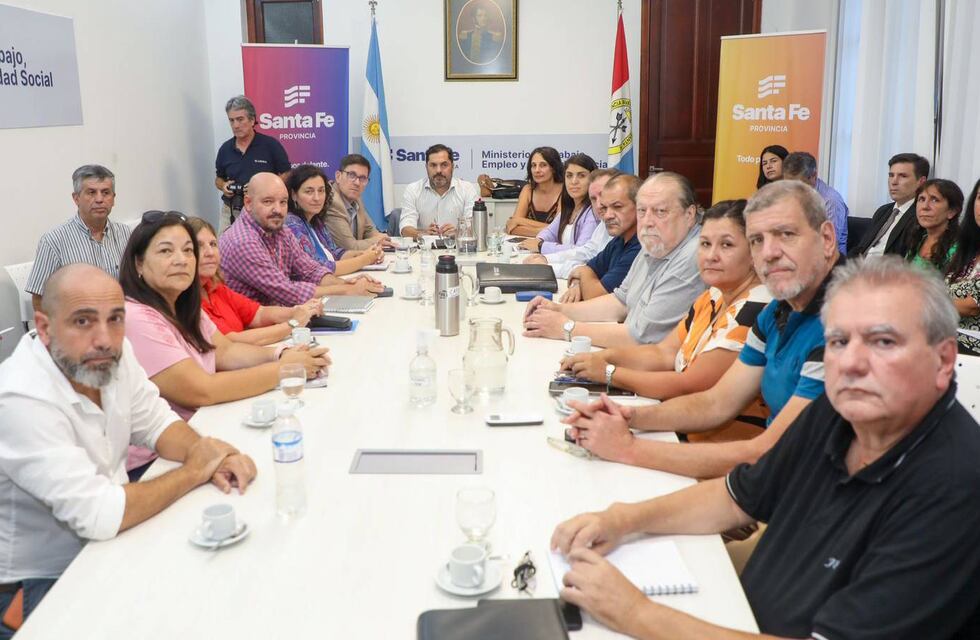 Paritaria docente: Santa Fe ofreció un aumento del 9 % en marzo y un pago adicional