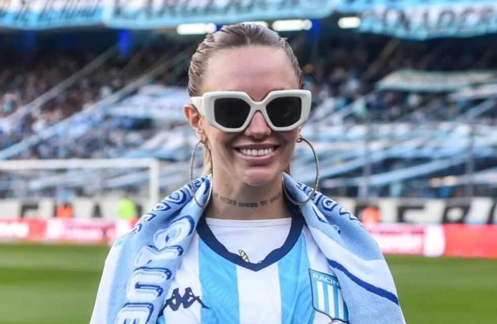 La Joaqui alentó a Racing desde la cancha en el clásico contra Independiente y mostró su amor por un jugador en particular