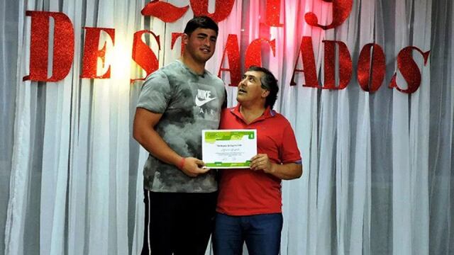 Sasia le agradeció a su entrenador ya fallecido por Covid.