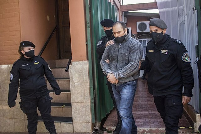 El acusado llegó en libertad, y salió esposado y con una condena de 9 años