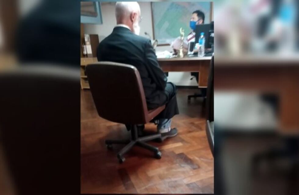 Se entregó el sacerdote Raúl Sidders acusado de abuso de menores