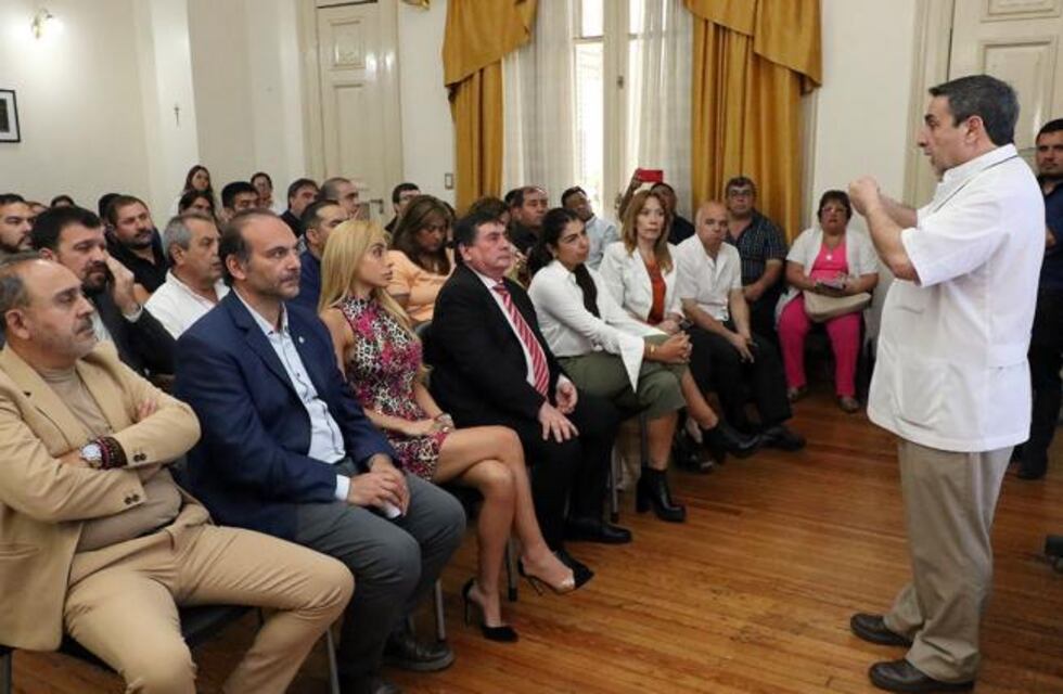 CONCIENTIZACION: Medina Ruiz encabezó una reunión informativa por el Dengue