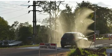 Desinfección en el acceso de Pozo Azul