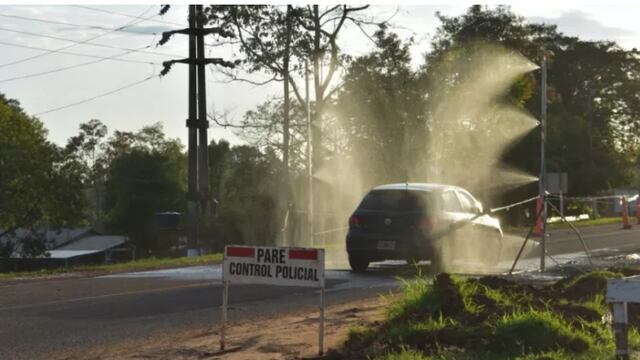 Desinfección en el acceso de Pozo Azul