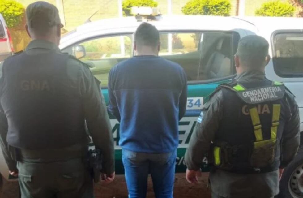 Jardín América: logró escapar con 100 kilogramos de marihuana y luego se entregó a las autoridades