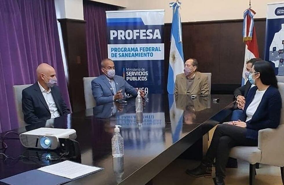Avanza la obra de cloacas con la firma de convenio