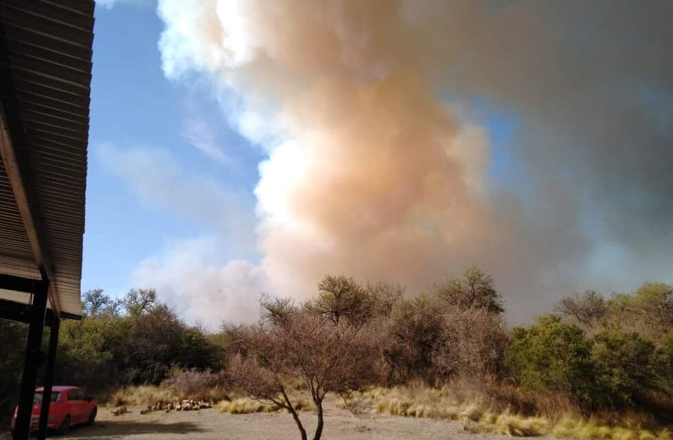 Incendios en Córdoba: el viento complica la situación en Panaholma y hay evacuados