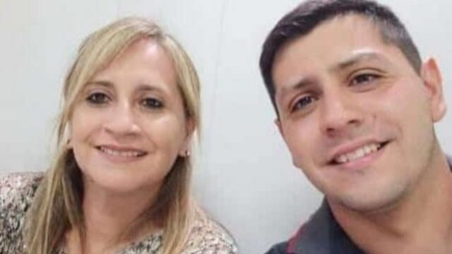 Carina Ledesma con su hijo, Diego Gatica, el policía que fue asesinado en San Luis