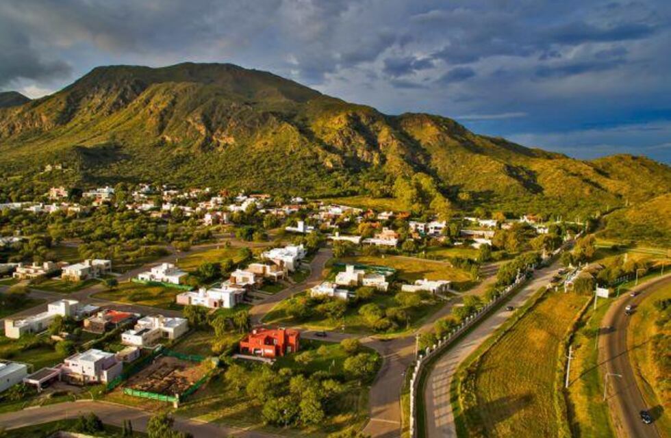 Delincuentes se llevaron $5 millones de una casa del barrio Los Quebrachos