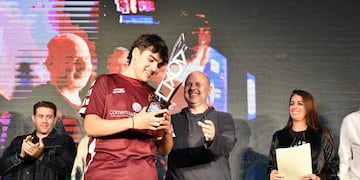 Kiketo Carletti, 19 años, nacido en Melo, provincia de Córdoba. Sueña ser periodista deportivo. La rompe toda en Fifa 22 y es el campeón de la Copa de Fútbol Electrónico. (Gentileza Gobierno de Córdoba)