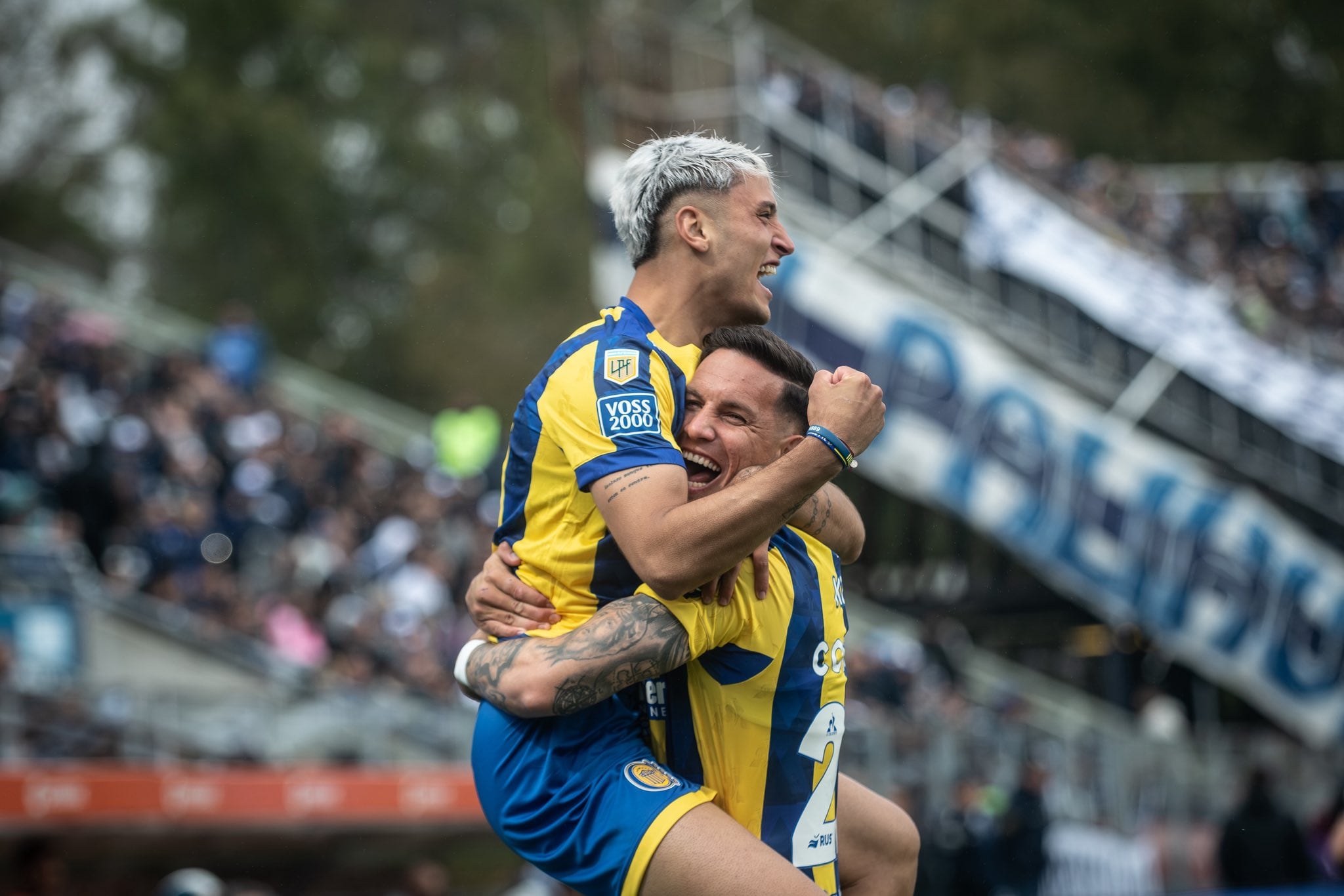 Veliz grita le gol de Central ante Gimnasia. (Prensa Rosario Central).