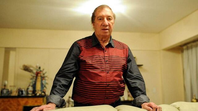 Carlos Salvador Bilardo se dio la primera dosis de la vacuna contra el coronavirus,