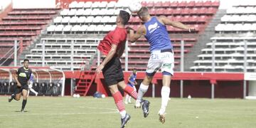 El “Santo” jugó amistosos ante el “Lobo” Jujeño