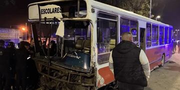 Así quedó el micro luego de la persecución.