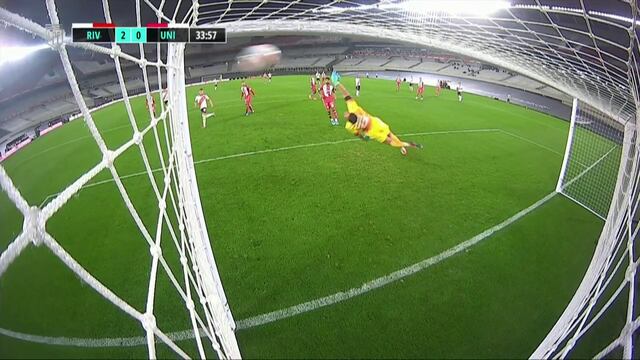 El bombazo del cordobés Matías Suárez, candidato a gol del año (Captura de TV).