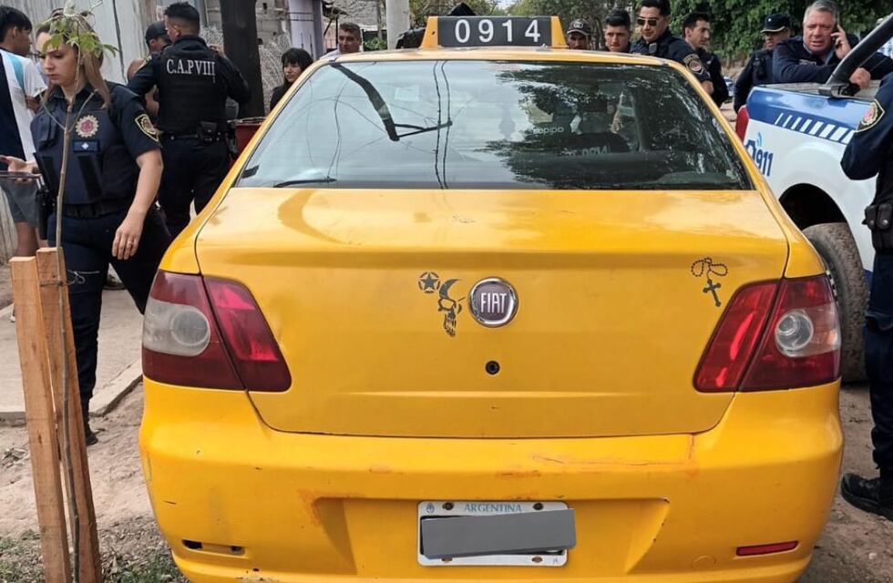 Córdoba: salió de la cárcel hace una semana y lo detuvieron tras robar un taxi con un machete enorme