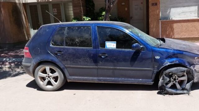 Vehiculo involucrado en una accidente en Arroyito