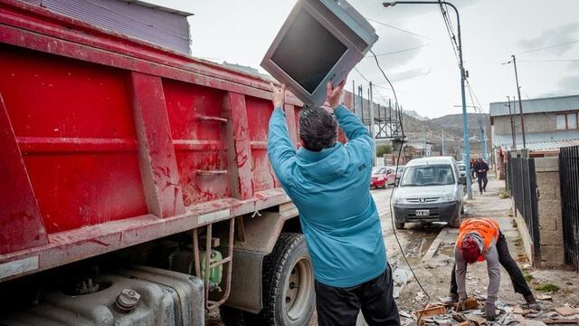 Importante trabajo de limpieza en el barrio La Cantera