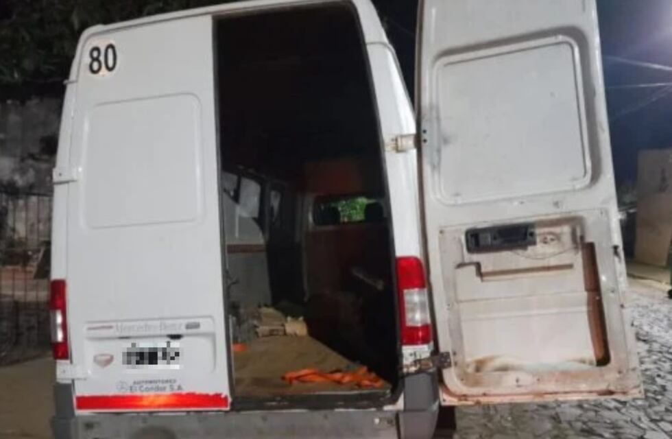 Individuo fue detenido cuando intentaba robar objetos de un vehículo