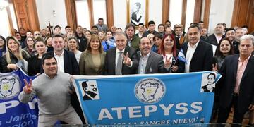 Concluyó la negociación con todos los sectores estatales. El Gobierno garantizó estabilidad laboral y recomposición bimestral.