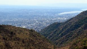 Una caminata entre fe, naturaleza y vistas panorámicas: la senda a la Cruz de San Antonio de Arredondo