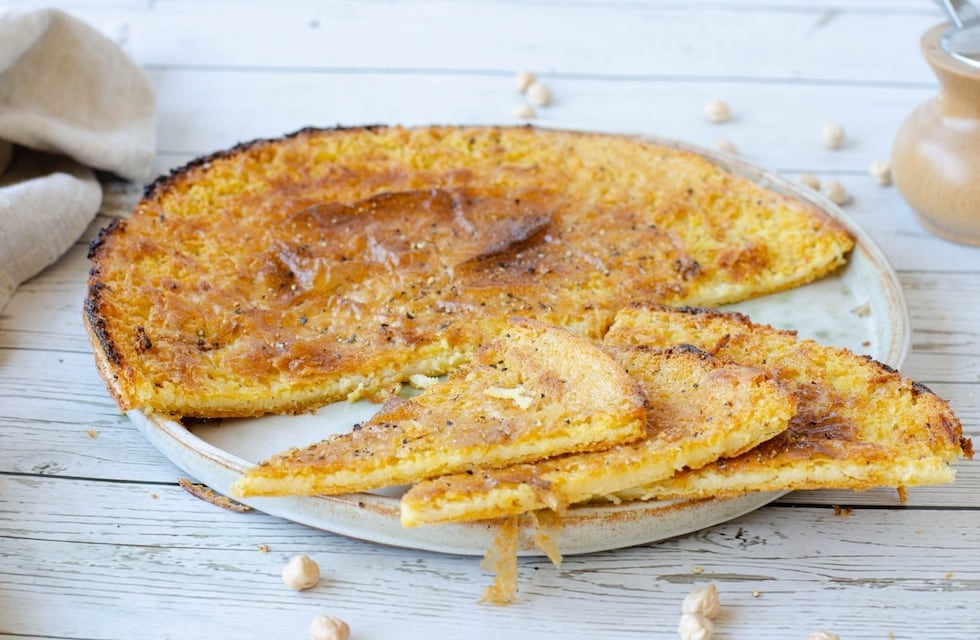 Igual que en la pizzería y con pocos ingredientes: receta de fainá casera