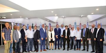 Reunión de los gobernadores con delegación de la CGT en CABA. Foto: Corresponsalía.