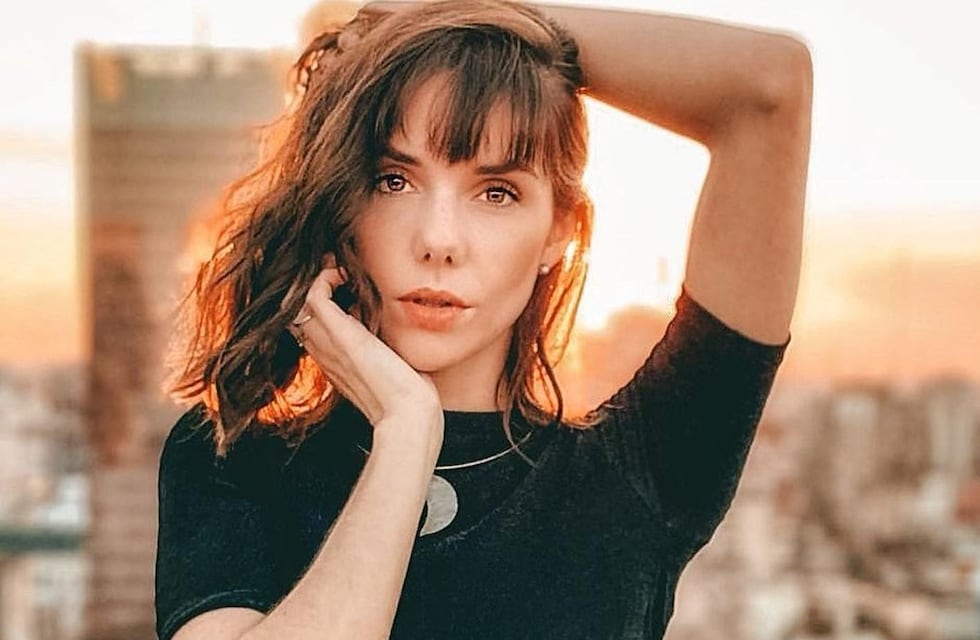 Julieta Nair Calvo y una tierna foto luciendo su pancita en Instagram