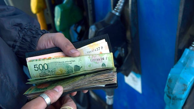 Ojo en la billetera: así es el billete de $500 por el que ofrecen hasta $100 mil. Foto: Orlando Pelichotti