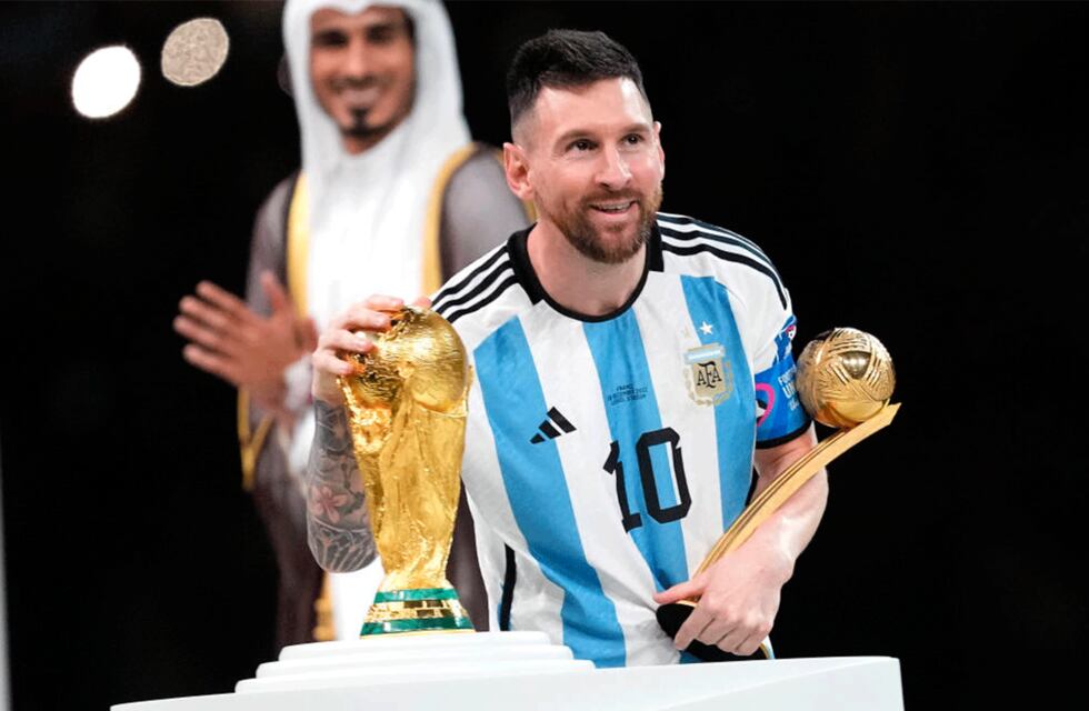 Video: la pelota especial que le diseñó la FIFA a Lionel Messi