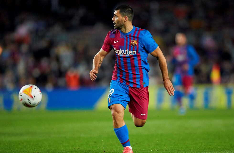 Kun Agüero debutó con Barcelona en el triunfo ante Valencia