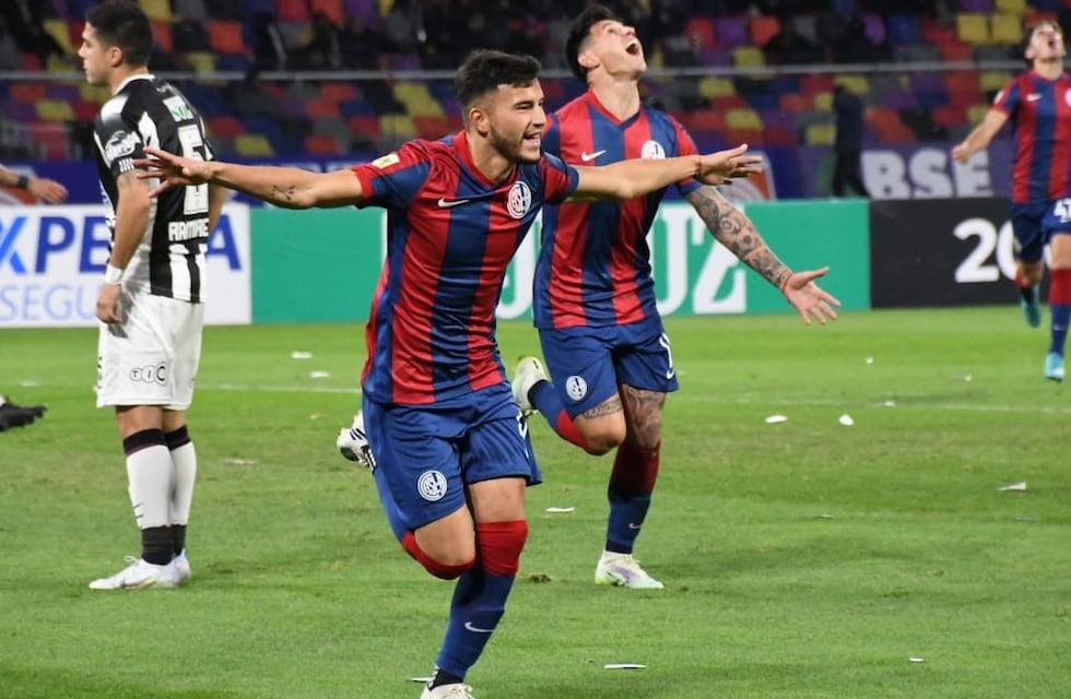 San Lorenzo se mostró más sólido y venció como visitante a Central Córdoba por 2 a 0