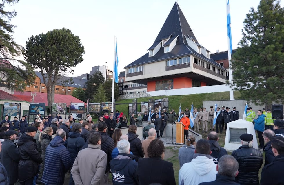 Acto por el “Día de la Afirmación de los Derechos Argentinos sobre las Malvinas, Islas y Sector Antártico”
