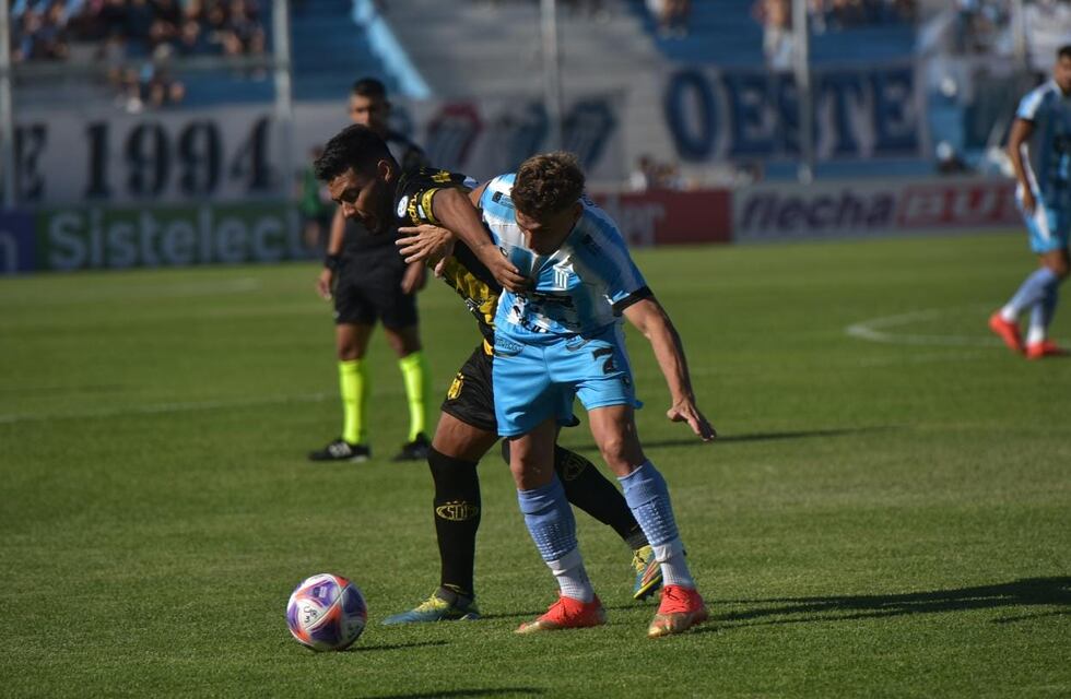 A Racing se le escapó otra vez estando arriba en el marcador: empate con Riestra