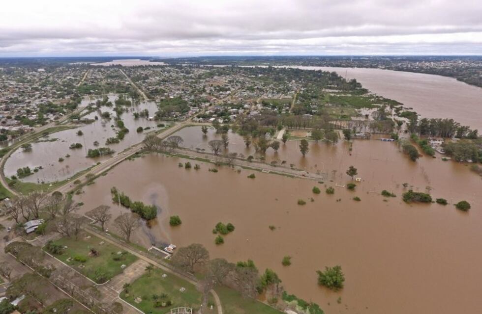 Ya son más de 215 familias las afectadas por la crecida del Río Uruguay